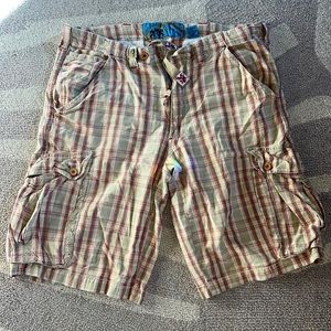 Selling these super cute cargo shorts!